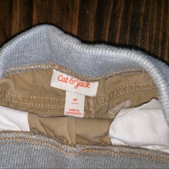 Boys khaki shorts - Picture 3 of 3